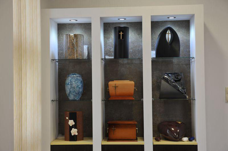 Trumny Brzeg, Urny Brzeg